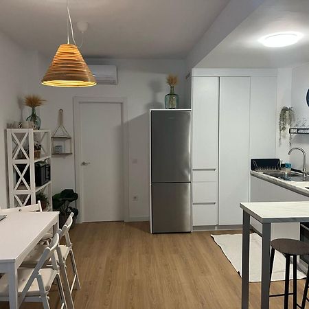 Apartamento Turistico Damajuana Parking Free Espartinas Buitenkant foto