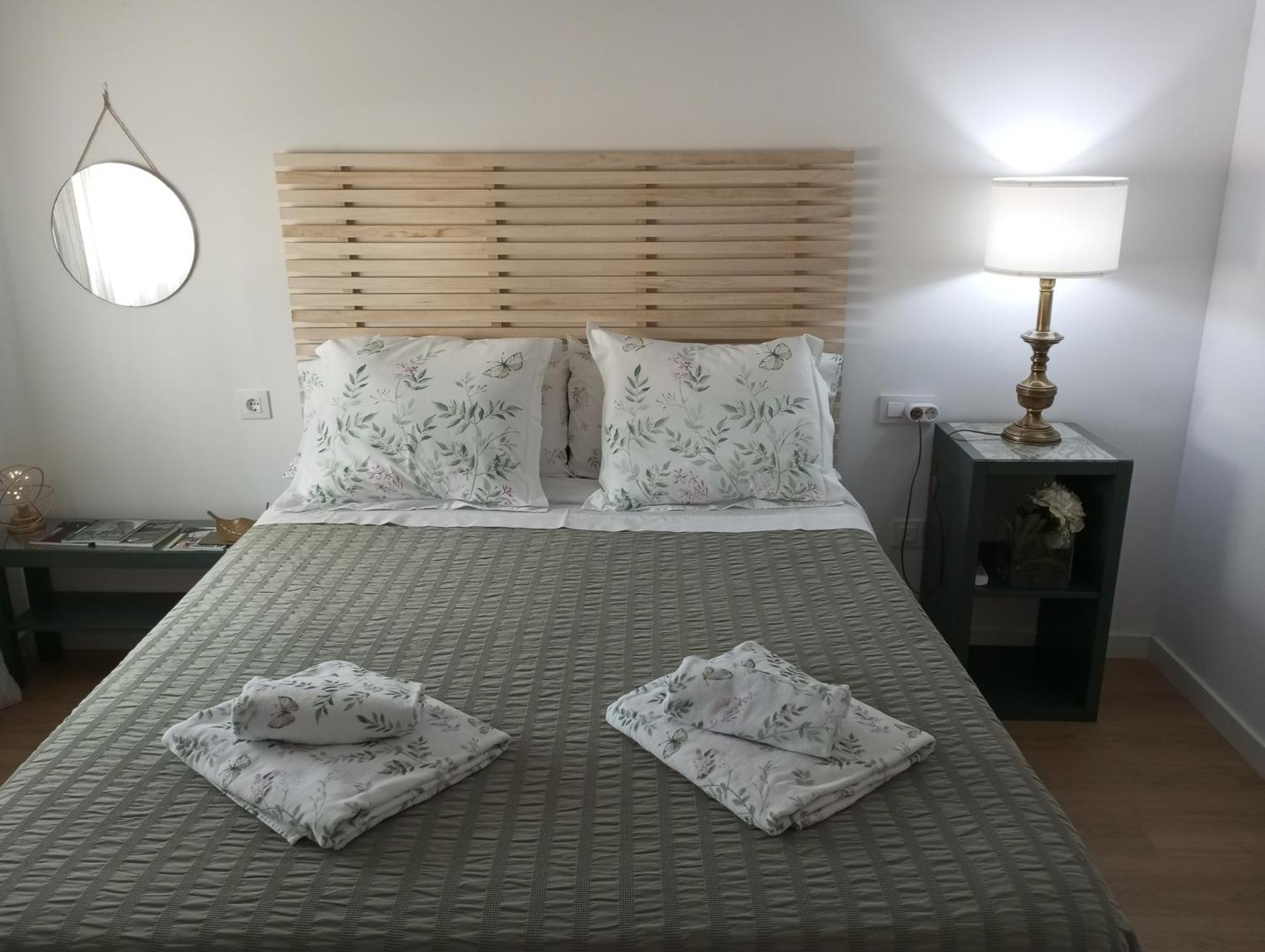 Apartamento Turistico Damajuana Parking Free Espartinas Buitenkant foto