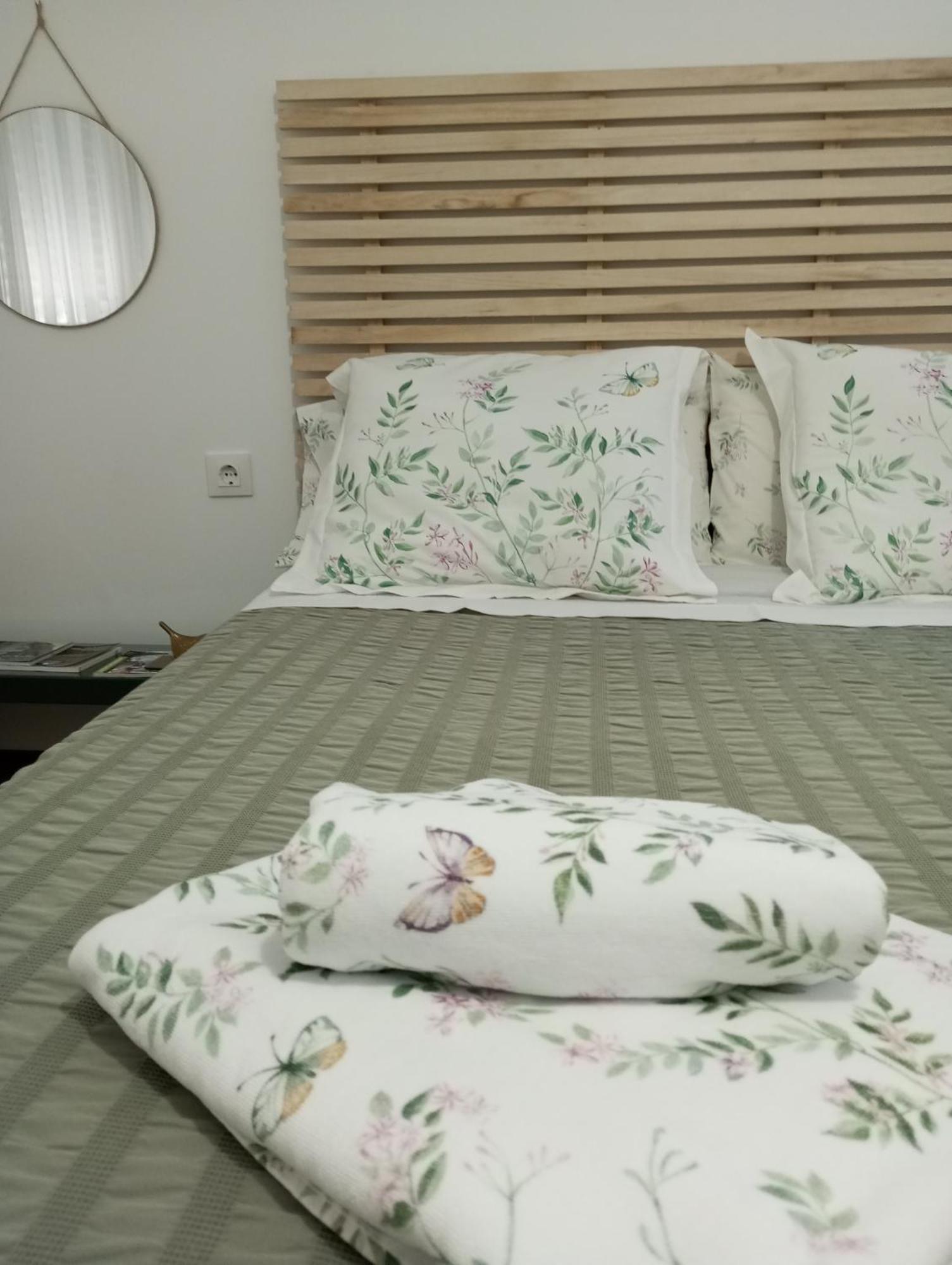 Apartamento Turistico Damajuana Parking Free Espartinas Buitenkant foto