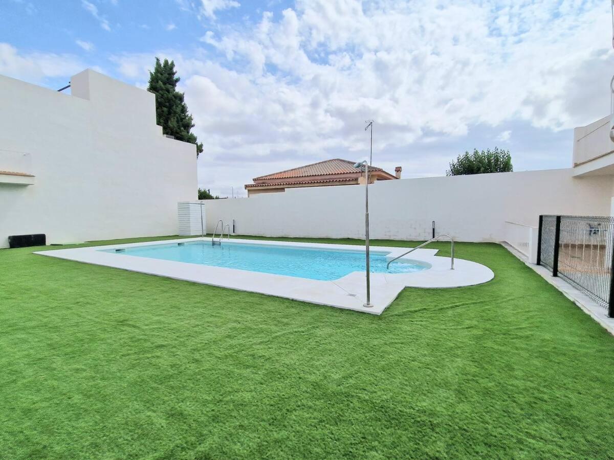 Apartamento Turistico Damajuana Parking Free Espartinas Buitenkant foto